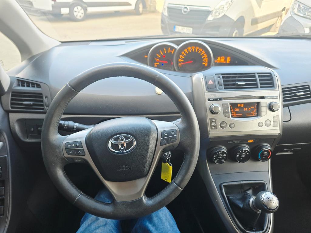Toyota Verso