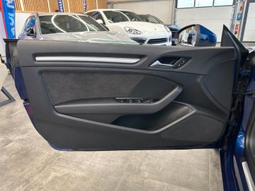 Audi A3 Cabriolet *ALCANTARA*NAVI*AHK*SPORTSITZ+FAHRW