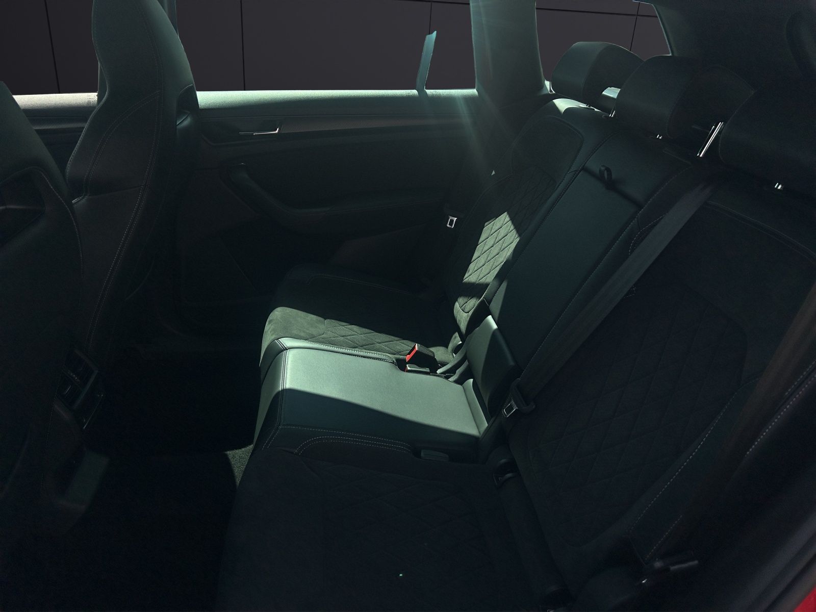 Fahrzeugabbildung SKODA Kodiaq TDI Sportline DSG 4x4 Matrix AHK Navi VC