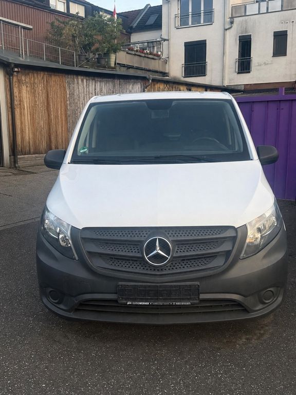 Image of Mercedes-Benz Vito