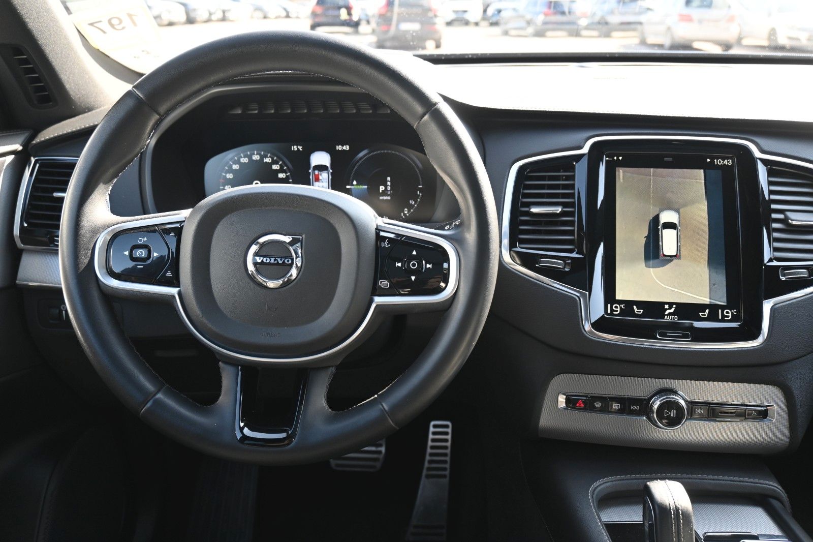Fahrzeugabbildung Volvo XC90 R Design RC T8 Plug-In Hyb.AWD*LUFT*AHK*LED
