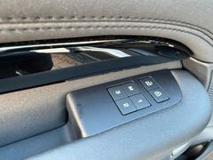 LAND ROVER Discovery 5 SE D250 AWD*LED*Schiebedach*Luftfed.