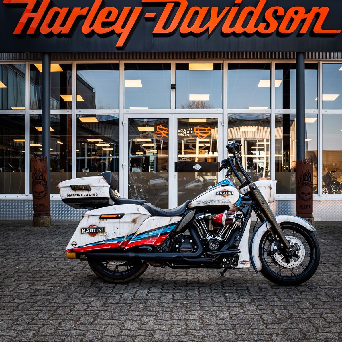 Fahrzeugabbildung Harley-Davidson ROAD KING SPECIAL 114 FLHRXS - MARTINI-RACING