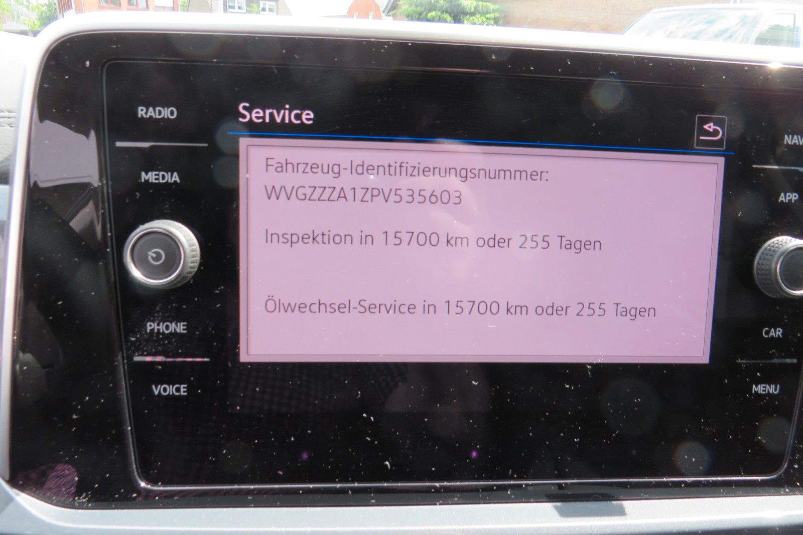 Fahrzeugabbildung Volkswagen T-Roc Style ACC APP MASSAGE SITZH. 17`KAMERA 1.H