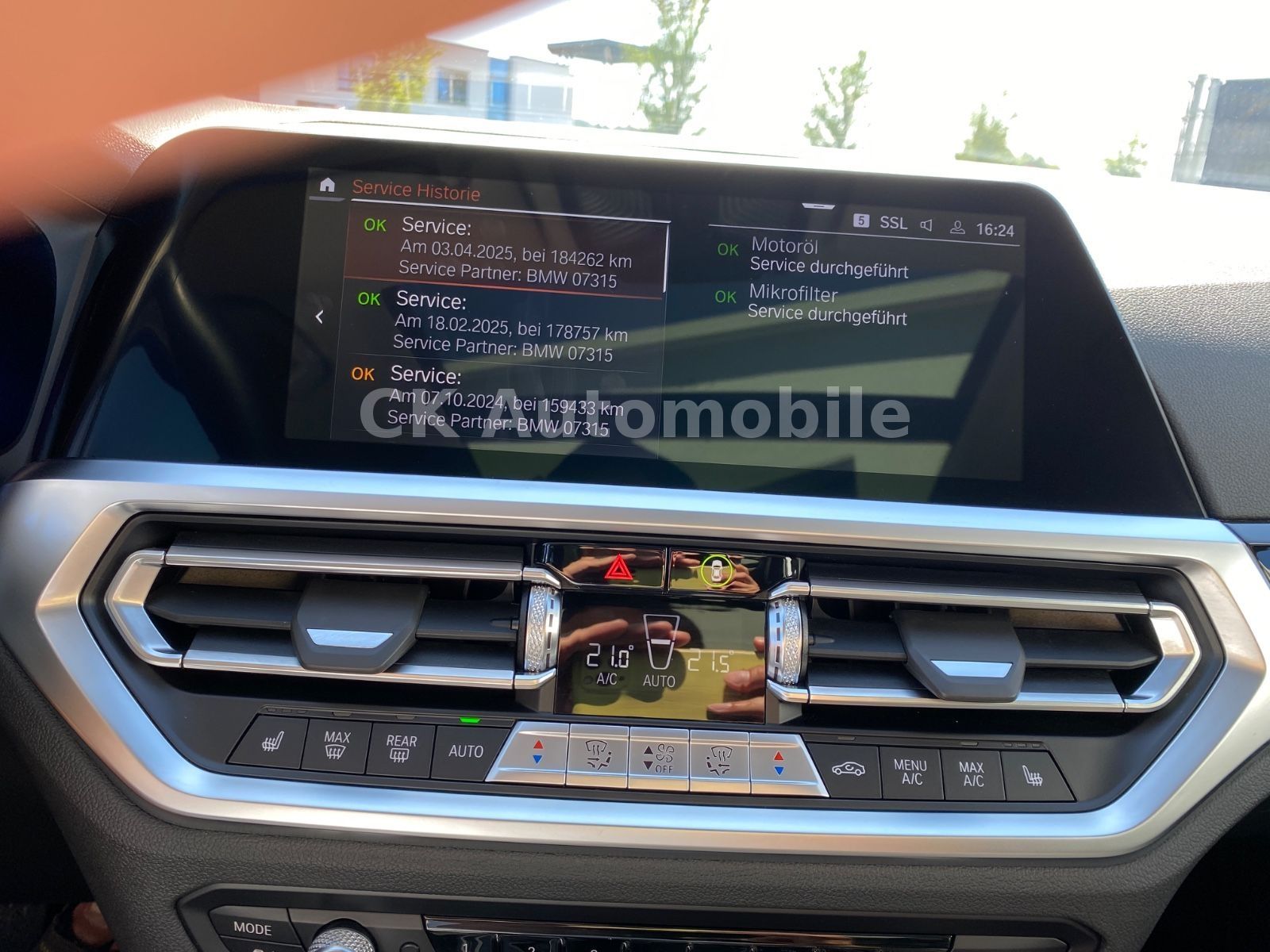 Fahrzeugabbildung BMW 320d xDrive Touring Sport-Line/Laser/Pano/Kamera