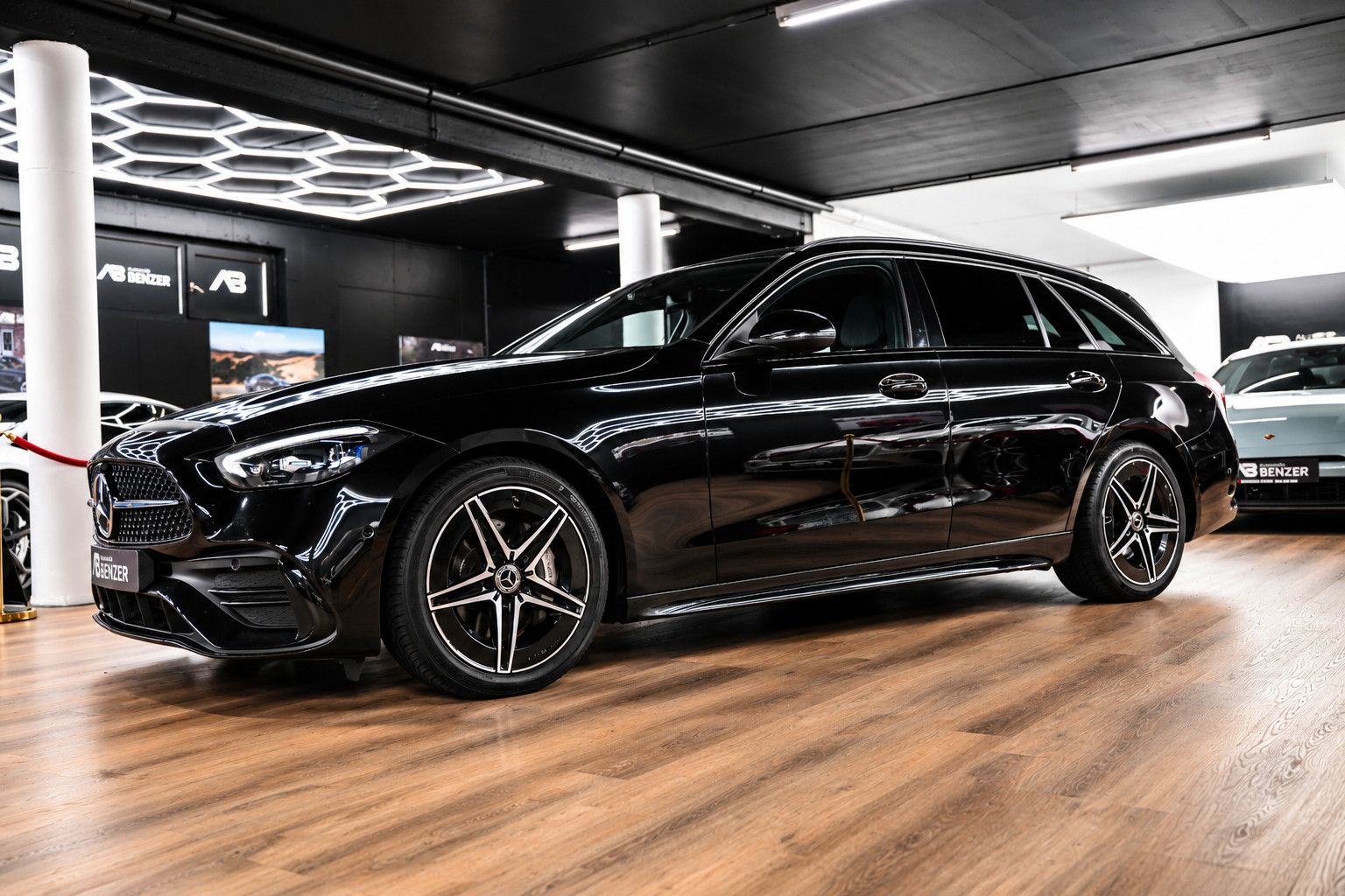 Fahrzeugabbildung Mercedes-Benz C 220 d *AMG*Ambiente*Kamera*MBUX*NightPak