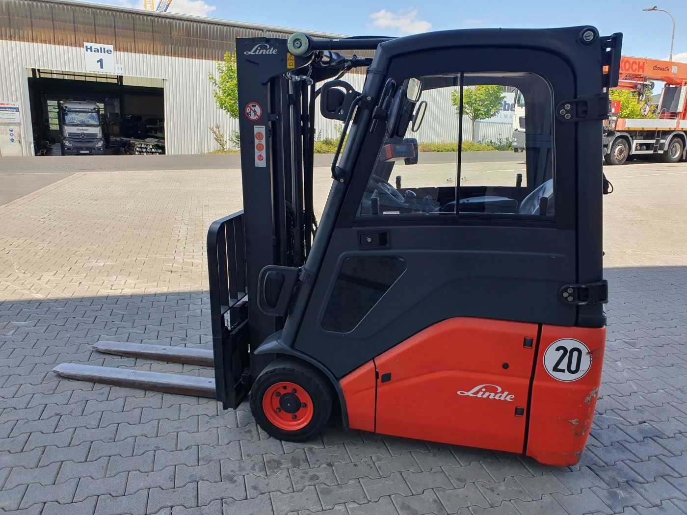 Fahrzeugabbildung Linde E14 - 01 / Triplex: 4.00m! / SS / nur 3.405h!