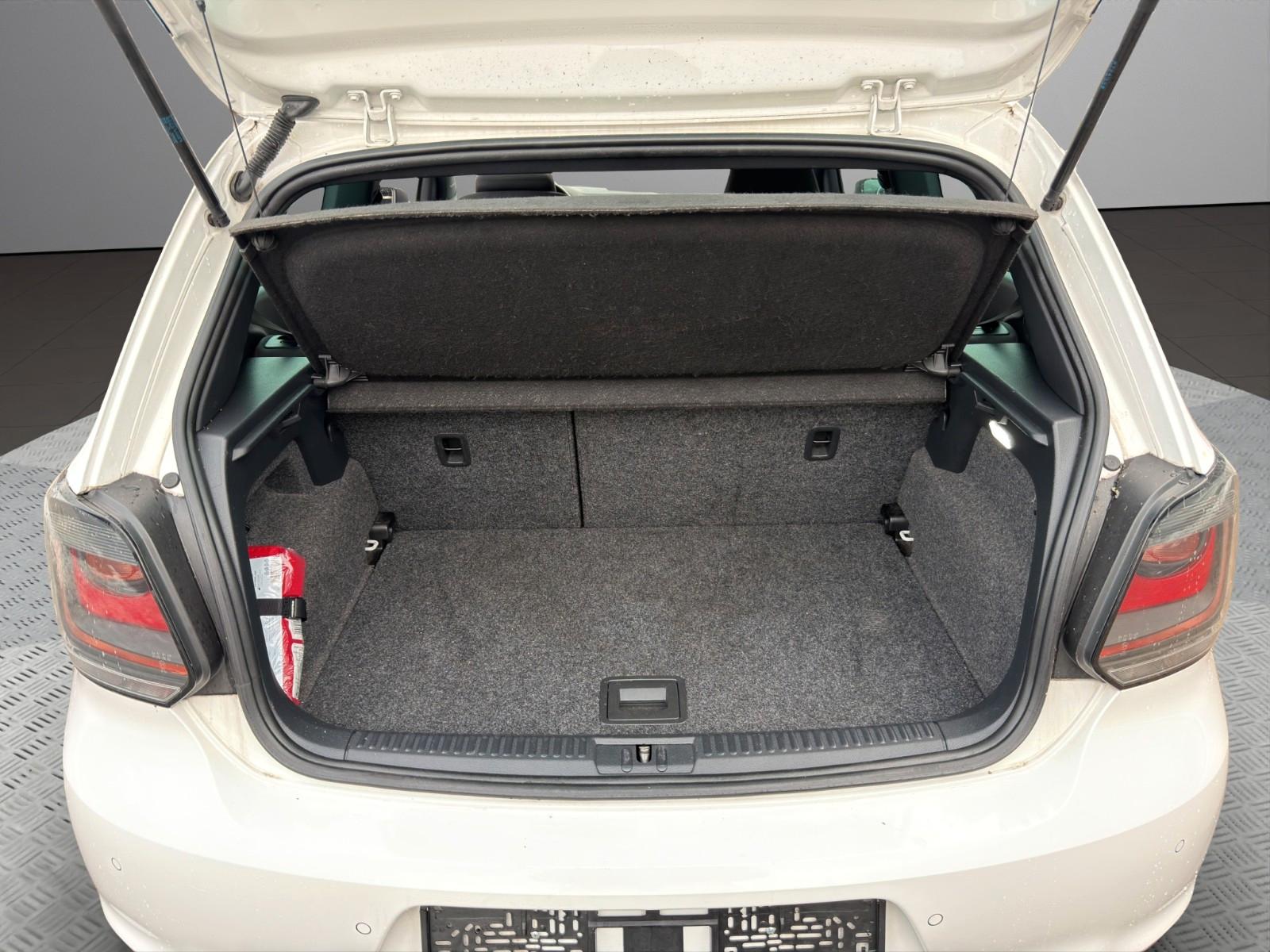 Volkswagen Polo V GTI DSG/17"/CarPlay/Sitzheizung/8Fach