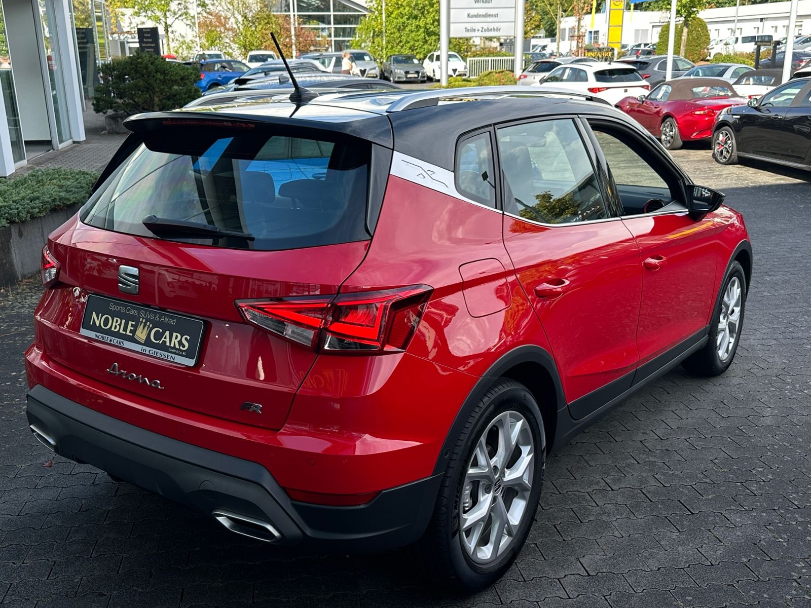 Fahrzeugabbildung SEAT ARONA 1.5 TSI FR AHK ACC LED NAV SHZ