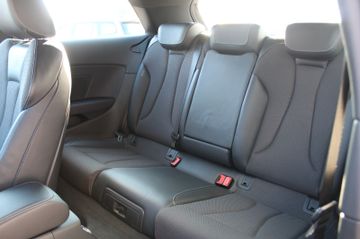 Fahrzeugabbildung Audi A3 1.4 TFSI 2x S Line VC+ACC+18"