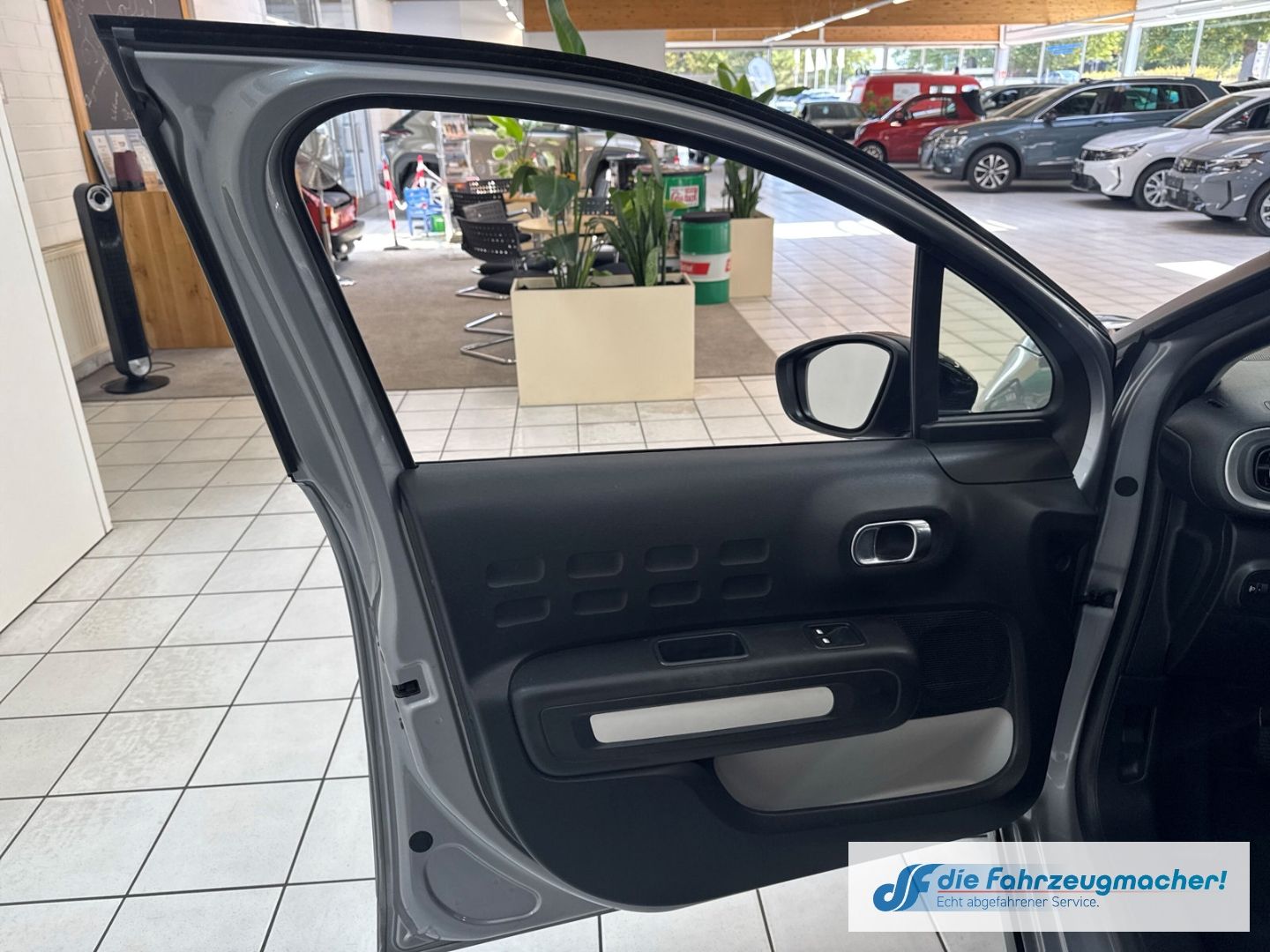 Fahrzeugabbildung Citroën C3 C-Series LED Klimaautom DAB SHZ Spurhalteass.