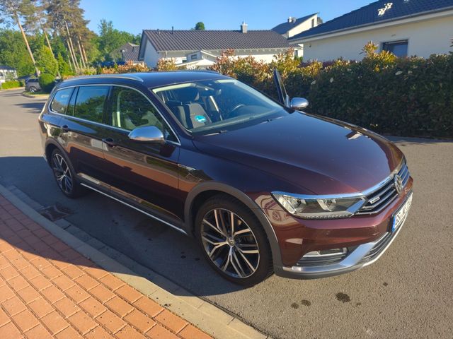 VW Passat Alltrack 4Motion, TÜV+Inspektion neu