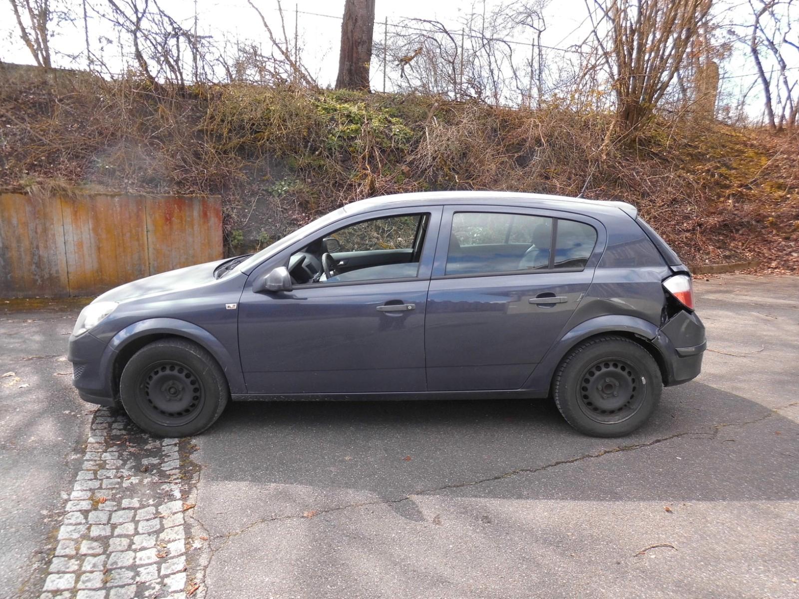Opel Astra H Lim. Basis