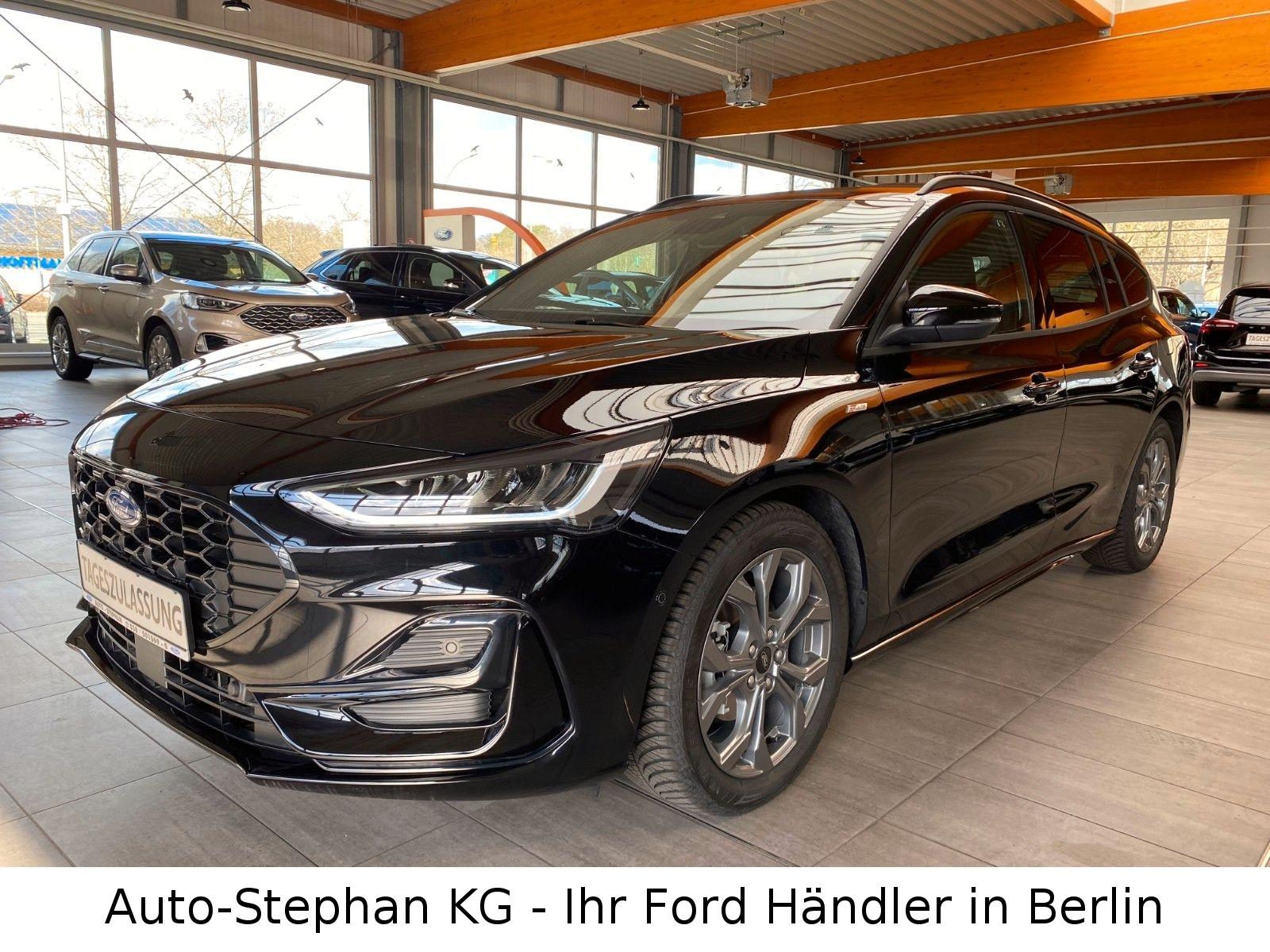 Ford Focus Turnier ST-Line X Automatik ungefahren