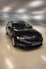 Skoda Octavia 2.0 TDI DSG RS Combi RS - Skoda Octavia von privat