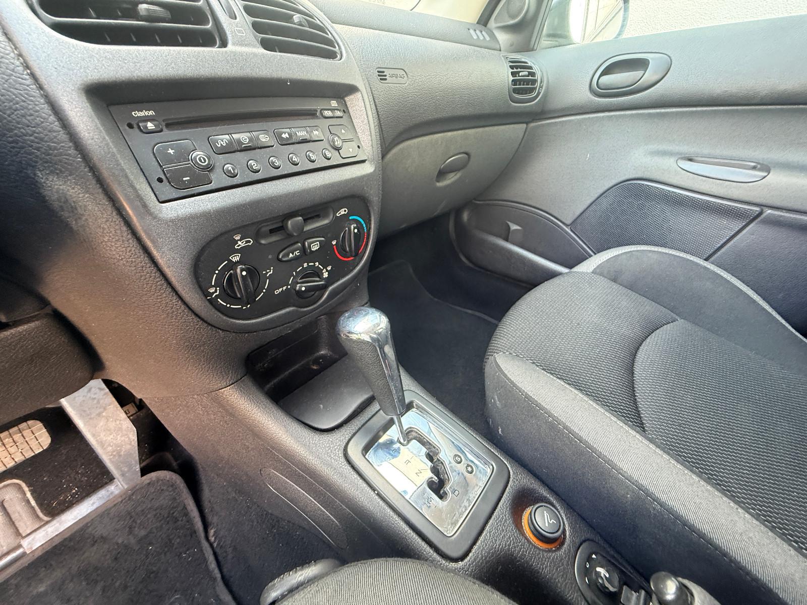 Peugeot  2006 — photo 6
