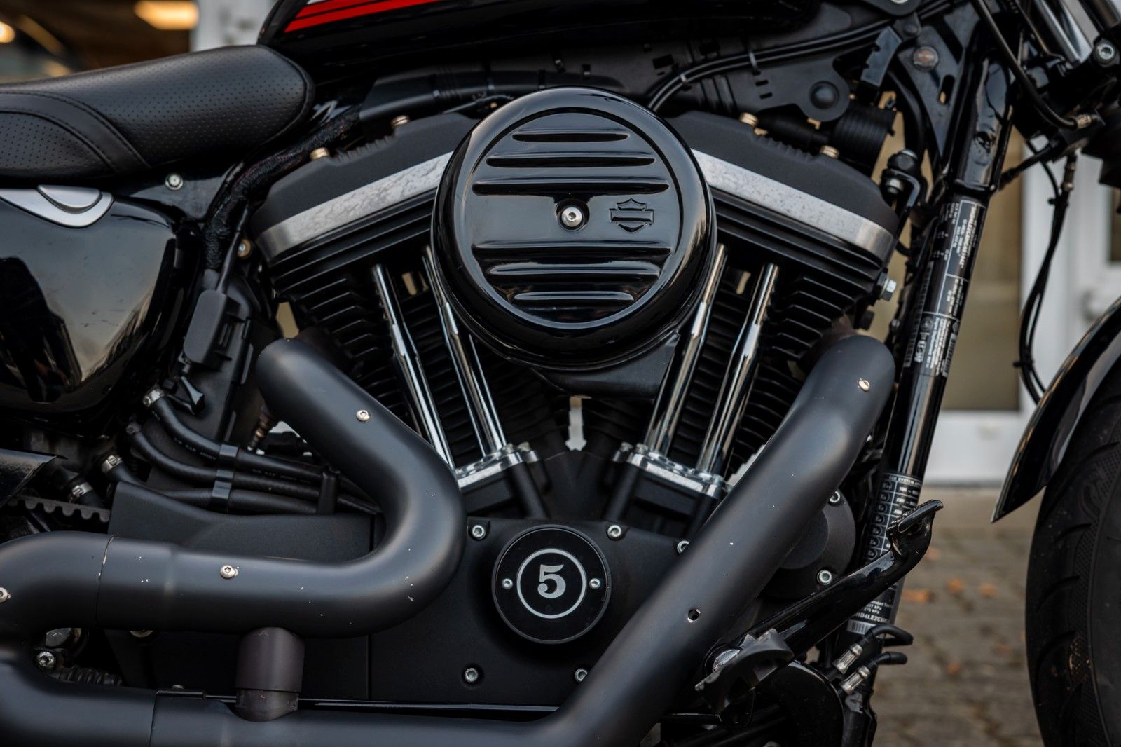 Fahrzeugabbildung Harley-Davidson XL883N - Iron 883 Auspuff - Kesstech - Ape