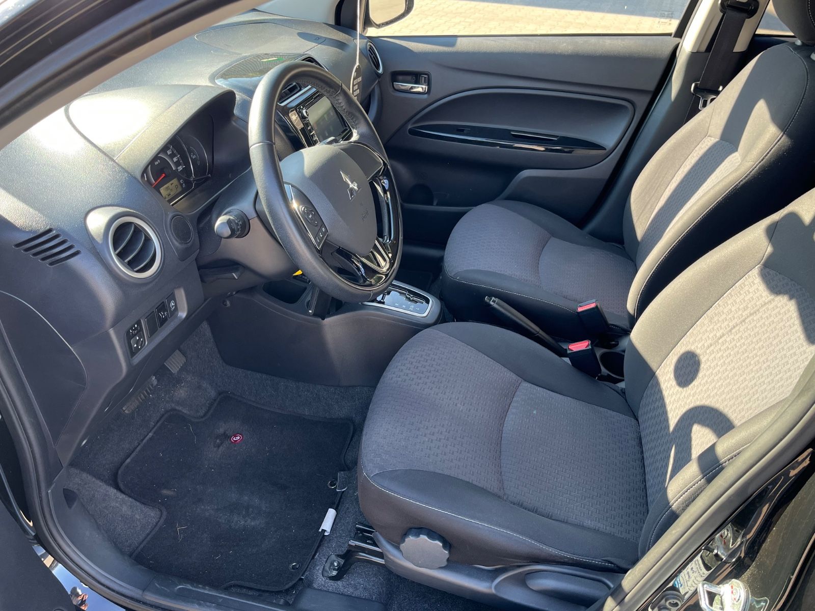 Fahrzeugabbildung Mitsubishi Space Star 1.2 CVT Edition+ UNFALL-&HAGELSCHADEN