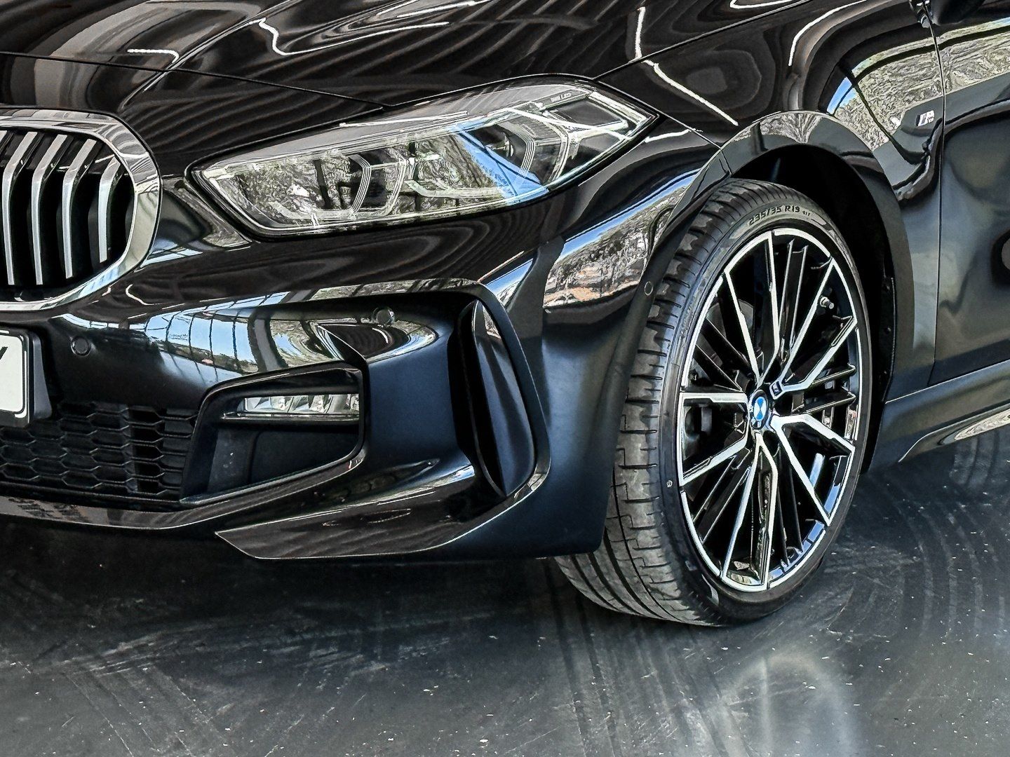 BMW 118i M-Sport Aut Nav LED HiFi Parkass 19 foto 5