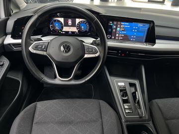 Volkswagen Golf - 9