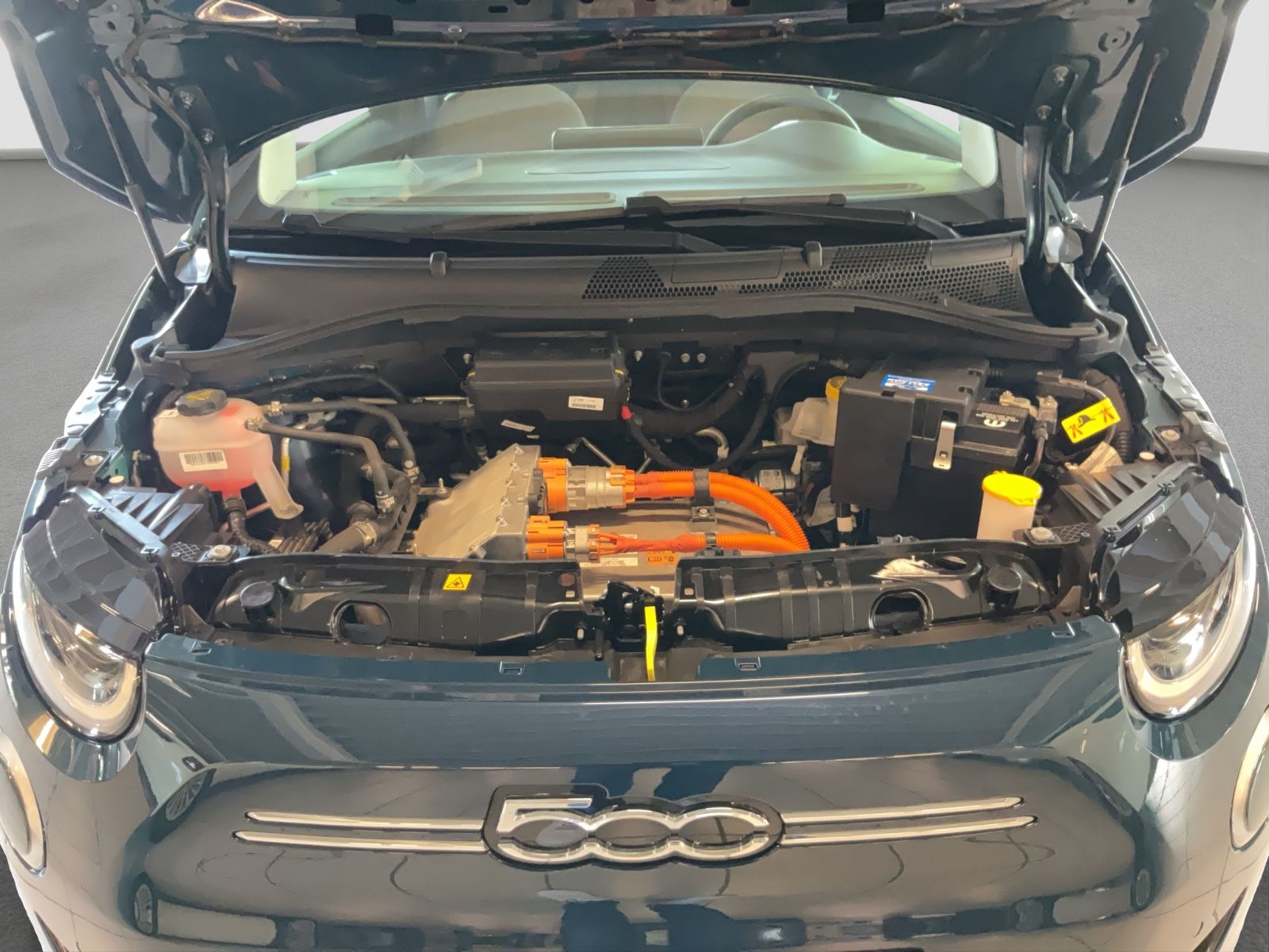 Fahrzeugabbildung Fiat 500e Icon Cabrio 42 kWh