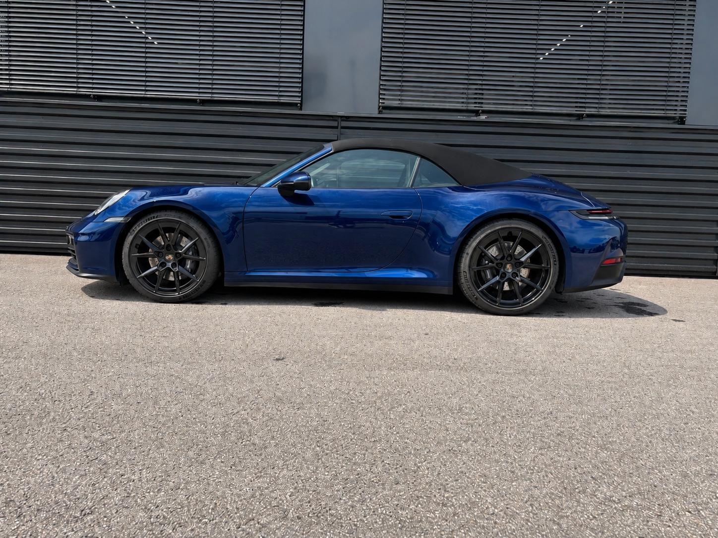 Porsche 992