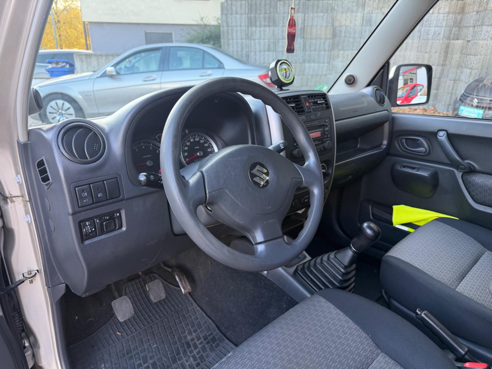 Suzuki Jimny 2007 — photo 13