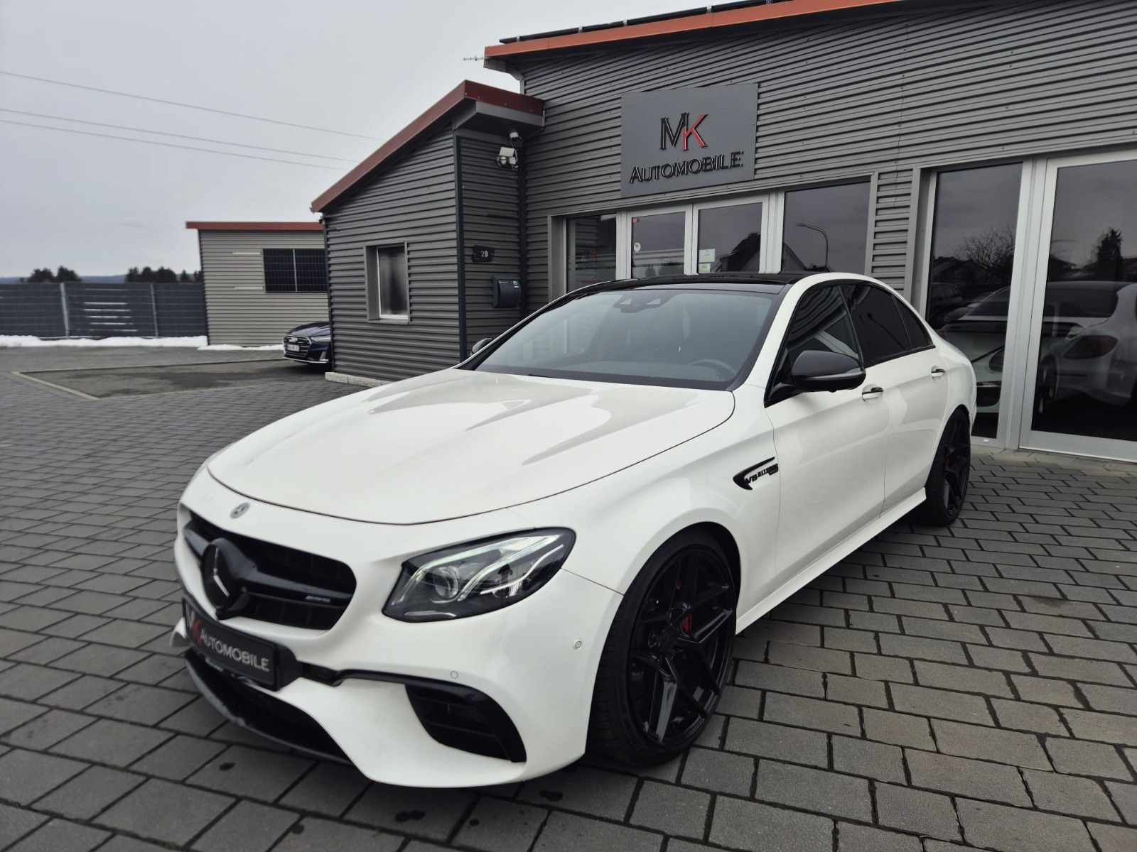 E 63 AMG Limousine 4Matic*PANO*LED*BURMESTER*360