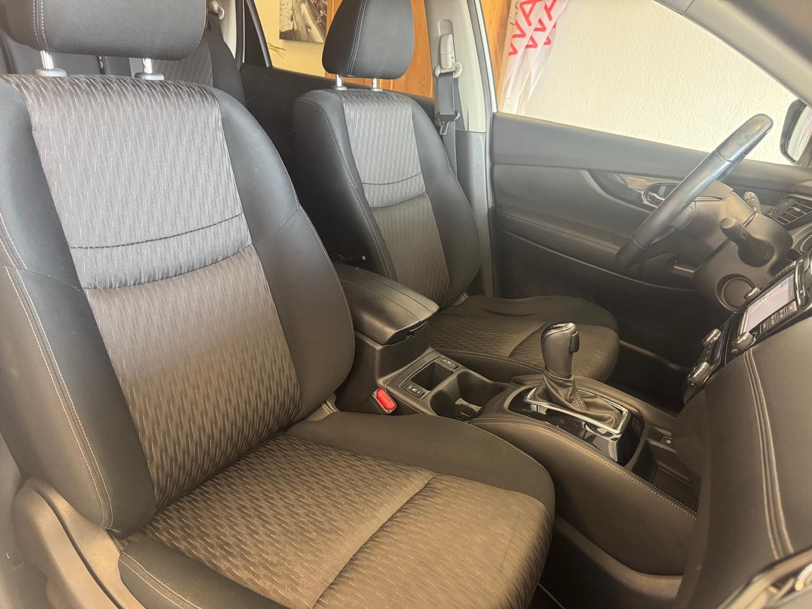 Fahrzeugabbildung Nissan X-Trail N-Connecta /LED/KAMERA/NAVI/WENIG KM