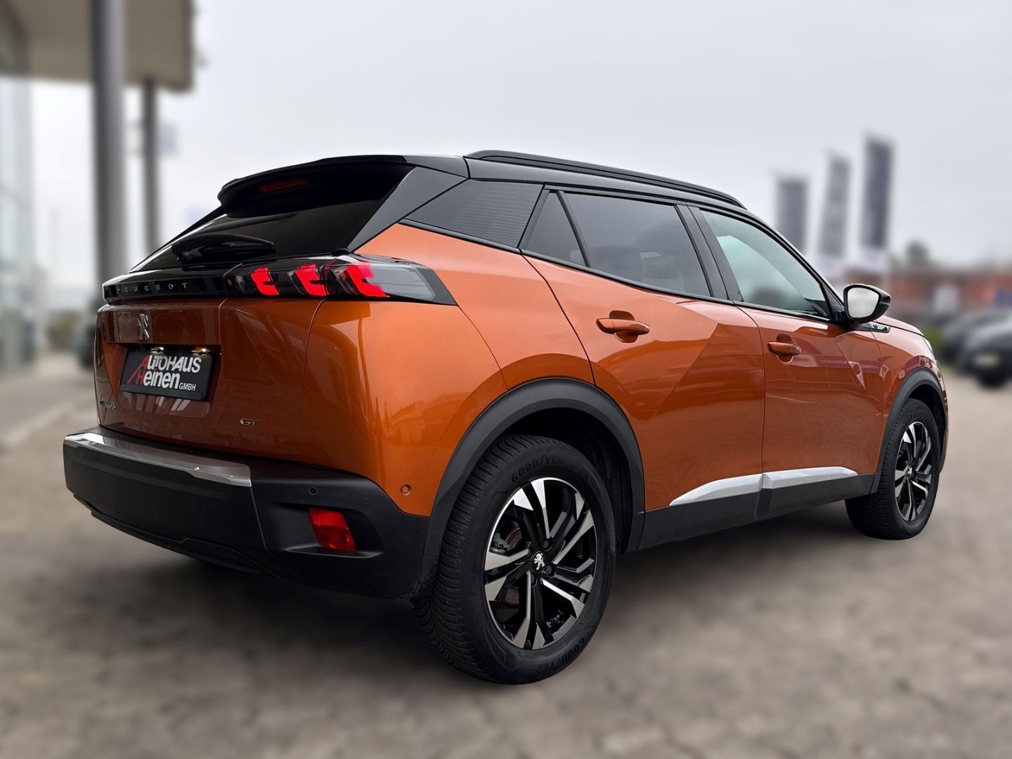 Fahrzeugabbildung Peugeot 2008 e- GT Navi Digitales Cockpit LED Apple CarP