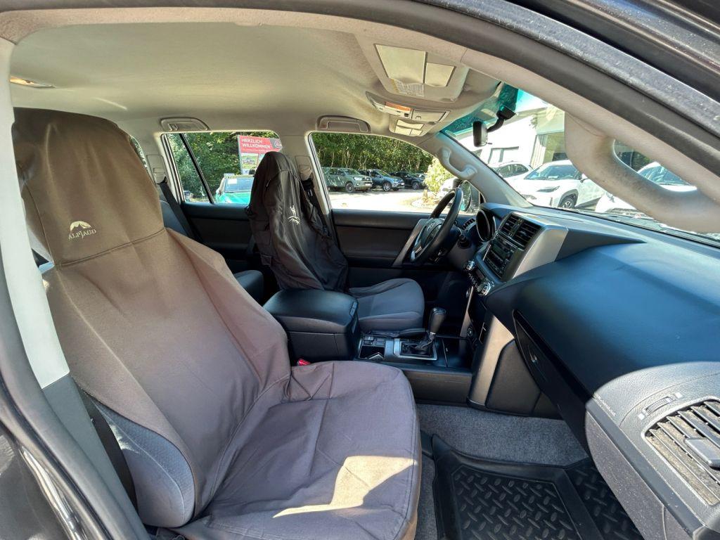 TOYOTA LAND CRUISER 3.0 D-4D 173CH 4X4