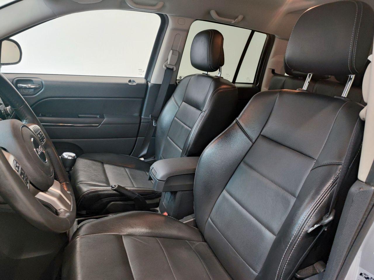 Jeep Compass 2012 — photo 9