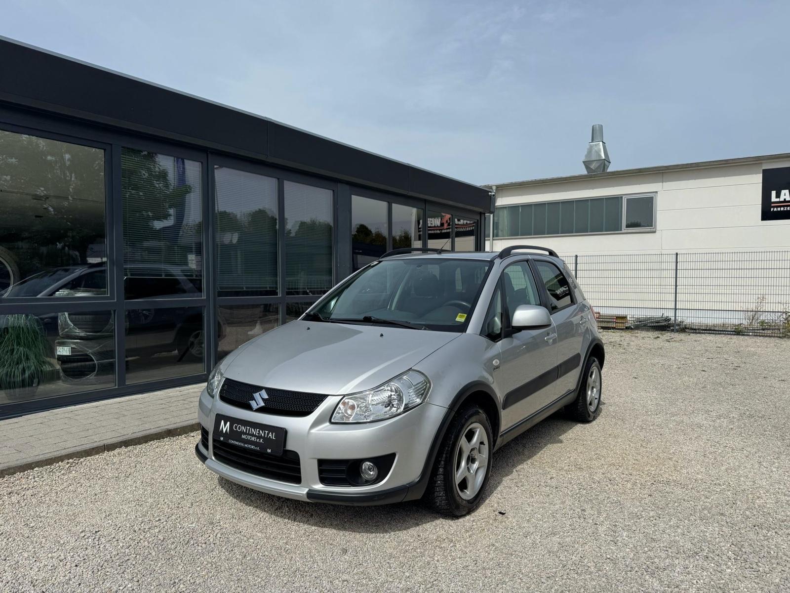 Suzuki SX4 2007 — rear view