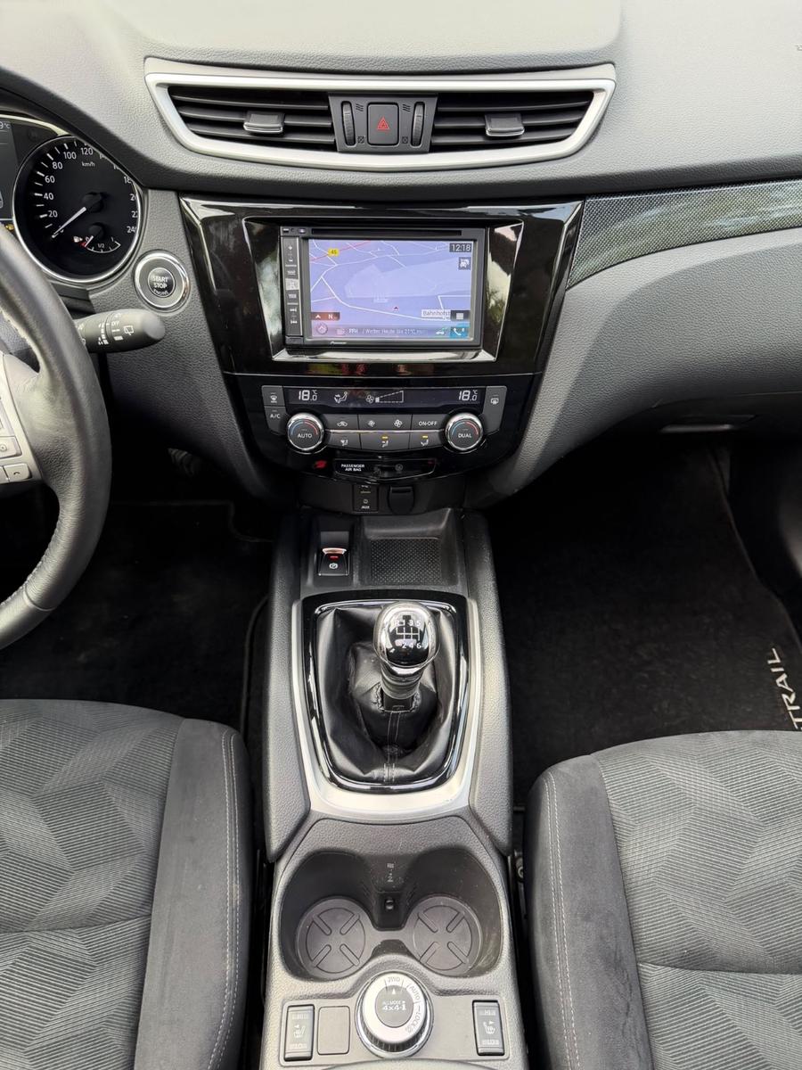 NISSAN X-TRAIL TEKNA 4X4 PANORAMIQUE GPS | 131 ch | BVM | HAYON ÉLECTRIQUE | VOLANT EN CUIR