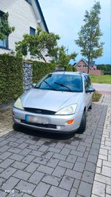 Ford Focus 1,6 - Ford Focus aus 1999: Kombi