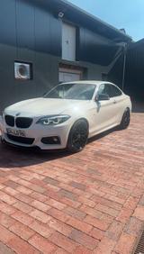 BMW 225d Coupé - BMW 225: Coupe