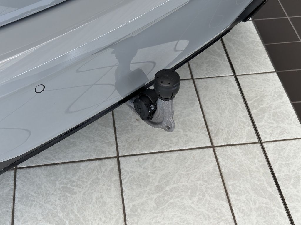 Fahrzeugabbildung Mercedes-Benz A 200 AMG*NIGHT*AHK*TOTW*KAM*LENKR-HEIZUNG