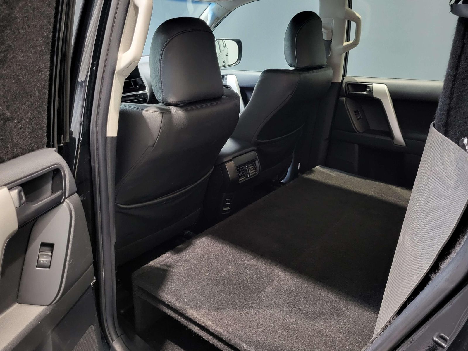 Toyota Land Cruiser 2.8D-4D 1of1 *Kühlbox| Seilwinde* foto 8