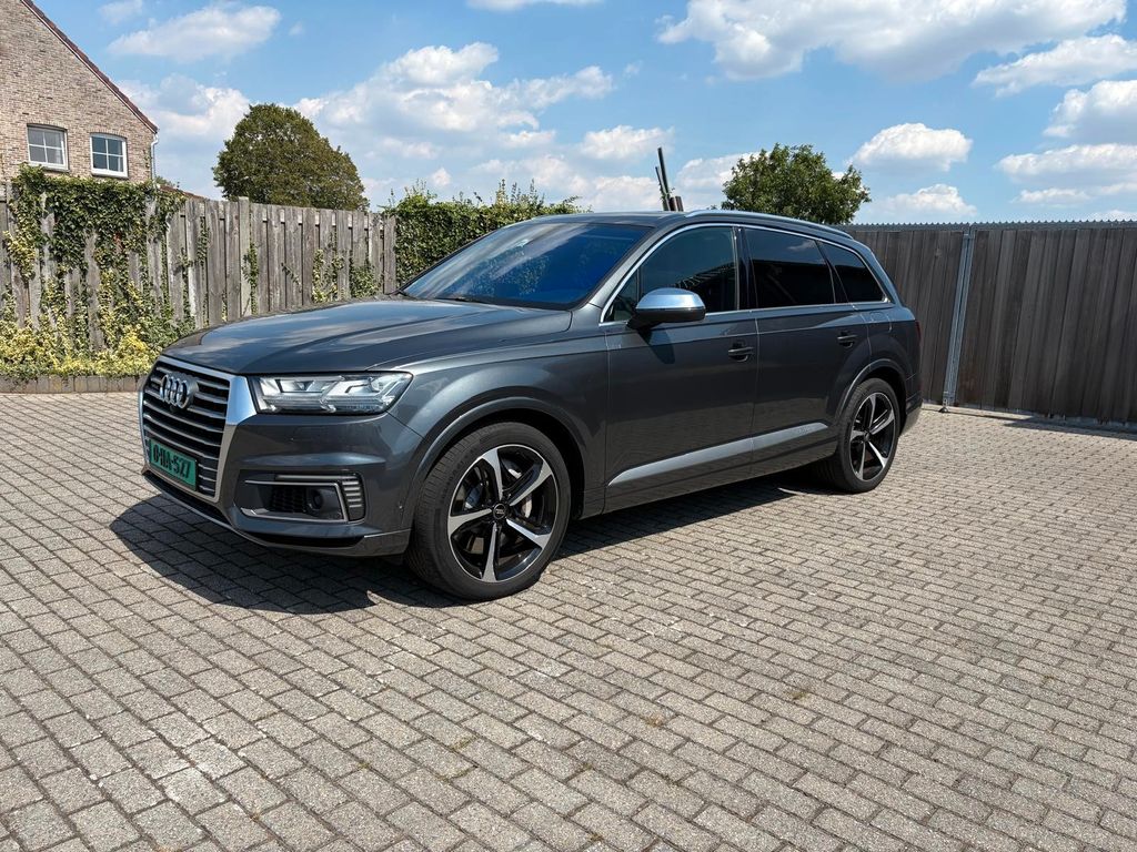 Image of Audi Q7