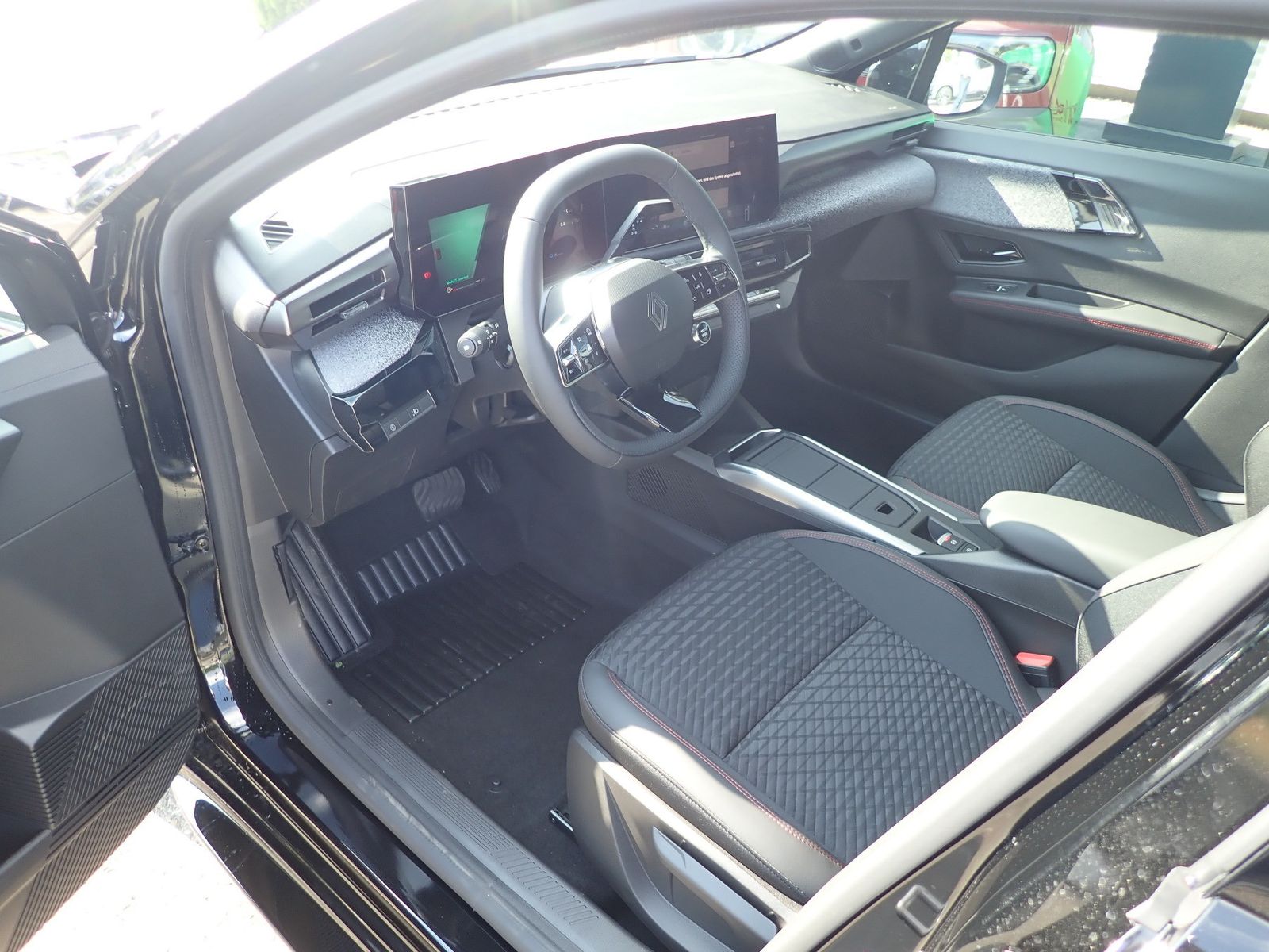 Fahrzeugabbildung Renault Clio Techno Full Hybrid E-Tech 160