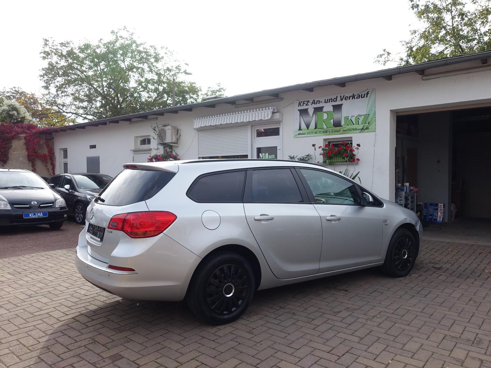 Opel Astra 2013 — engine 1.686 cm³, 110 HP (81kW)