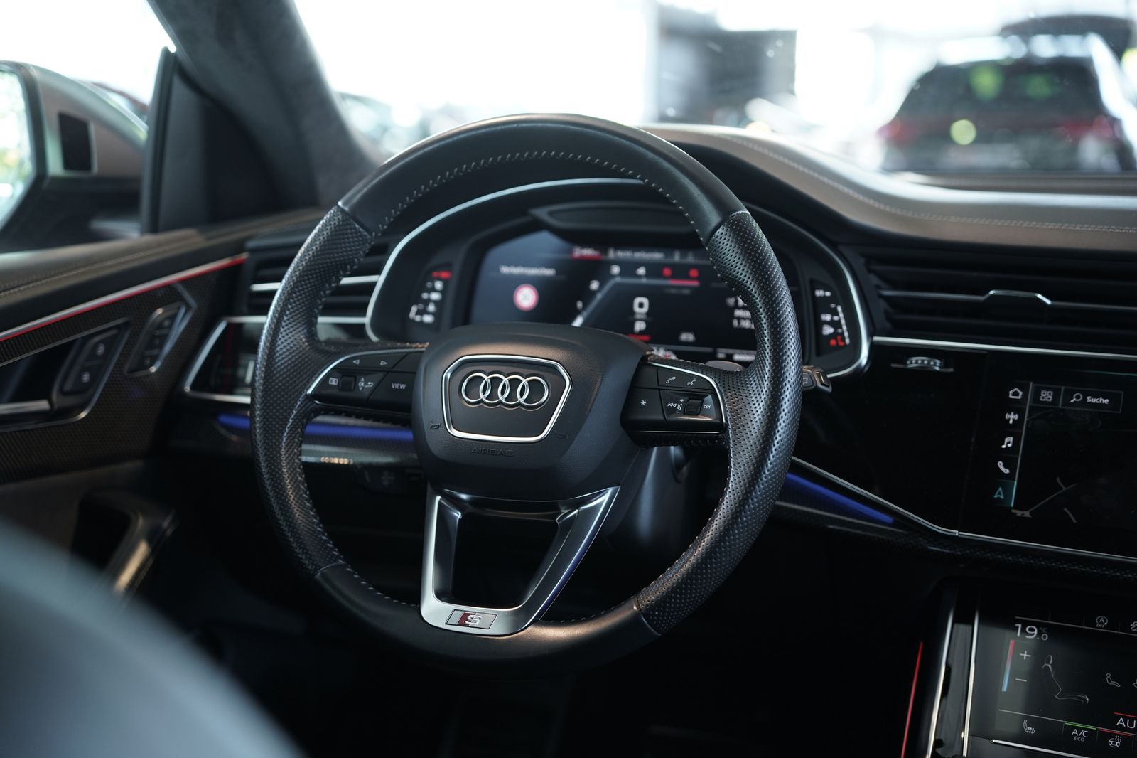 Audi Sq8