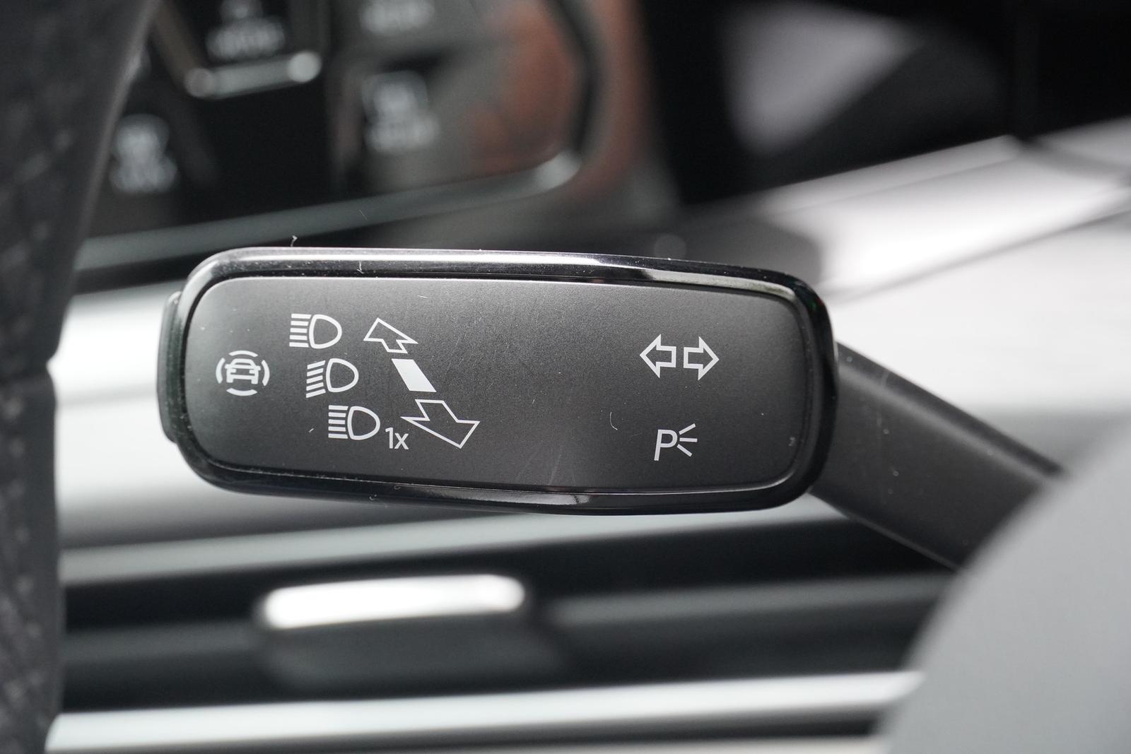 Volkswagen Golf VIII Variant 2.0 TDI DSG Style LED AHK ACC, миниатюра 15