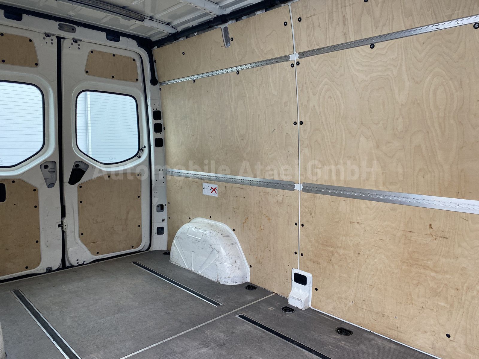 Fahrzeugabbildung Mercedes-Benz Sprinter 314 Automatik DISTRONIC+LED+NAVI (2747)