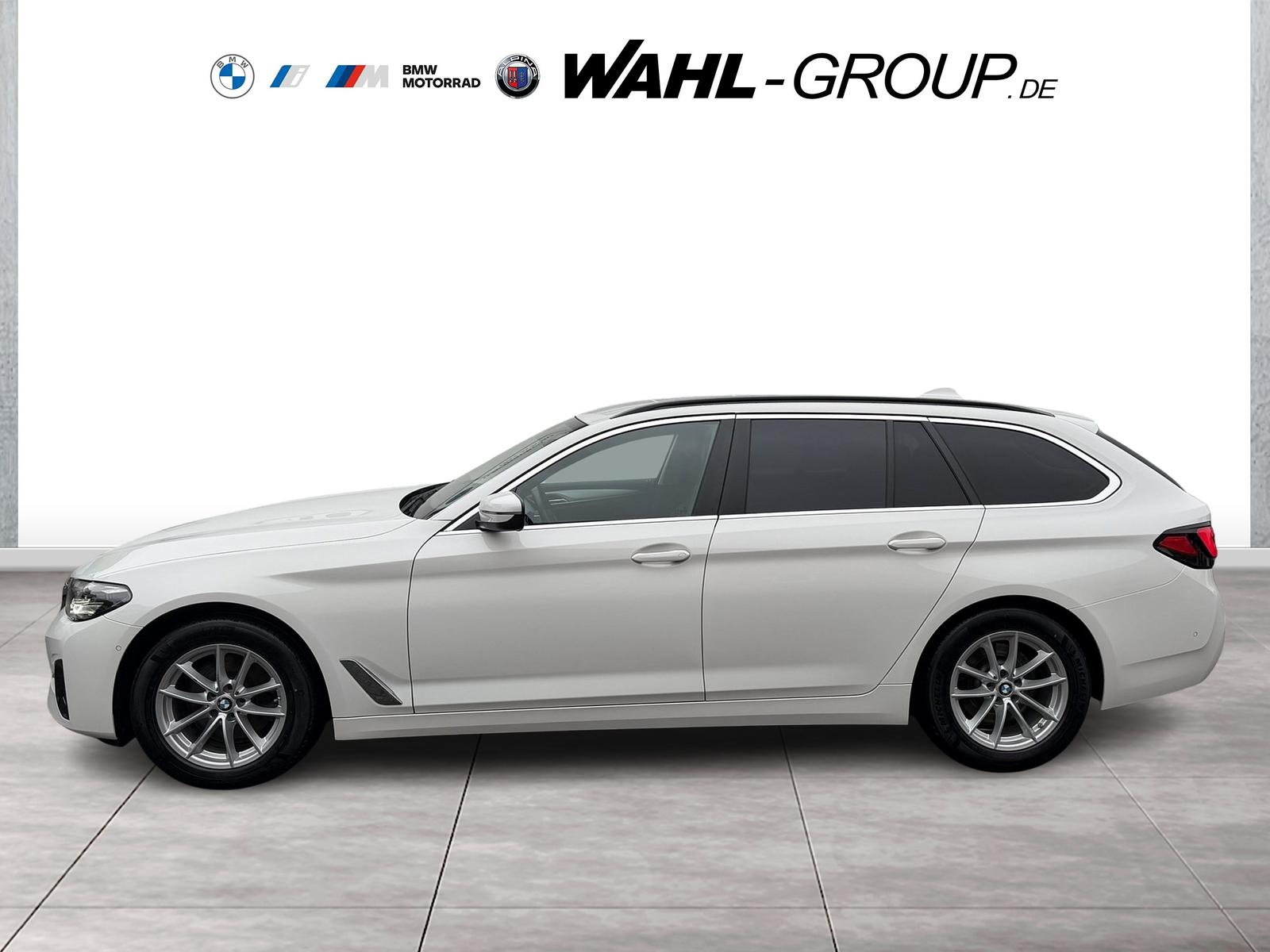 BMW 520d xDrive Touring Sport AHK ACC LiveCockpit Pr