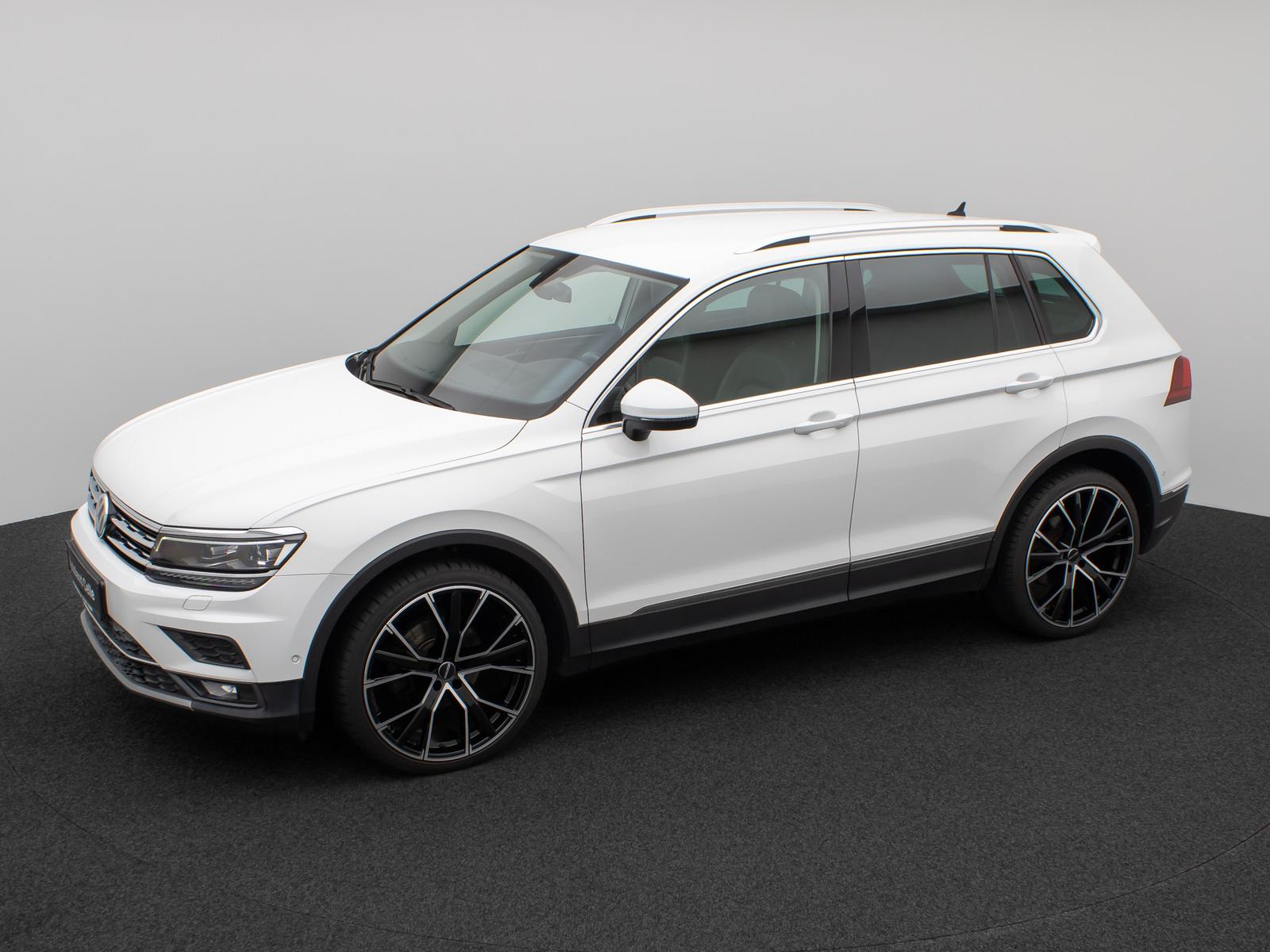 Volkswagen Tiguan Highline Kamera HUD DAB ACC LED 21Zoll