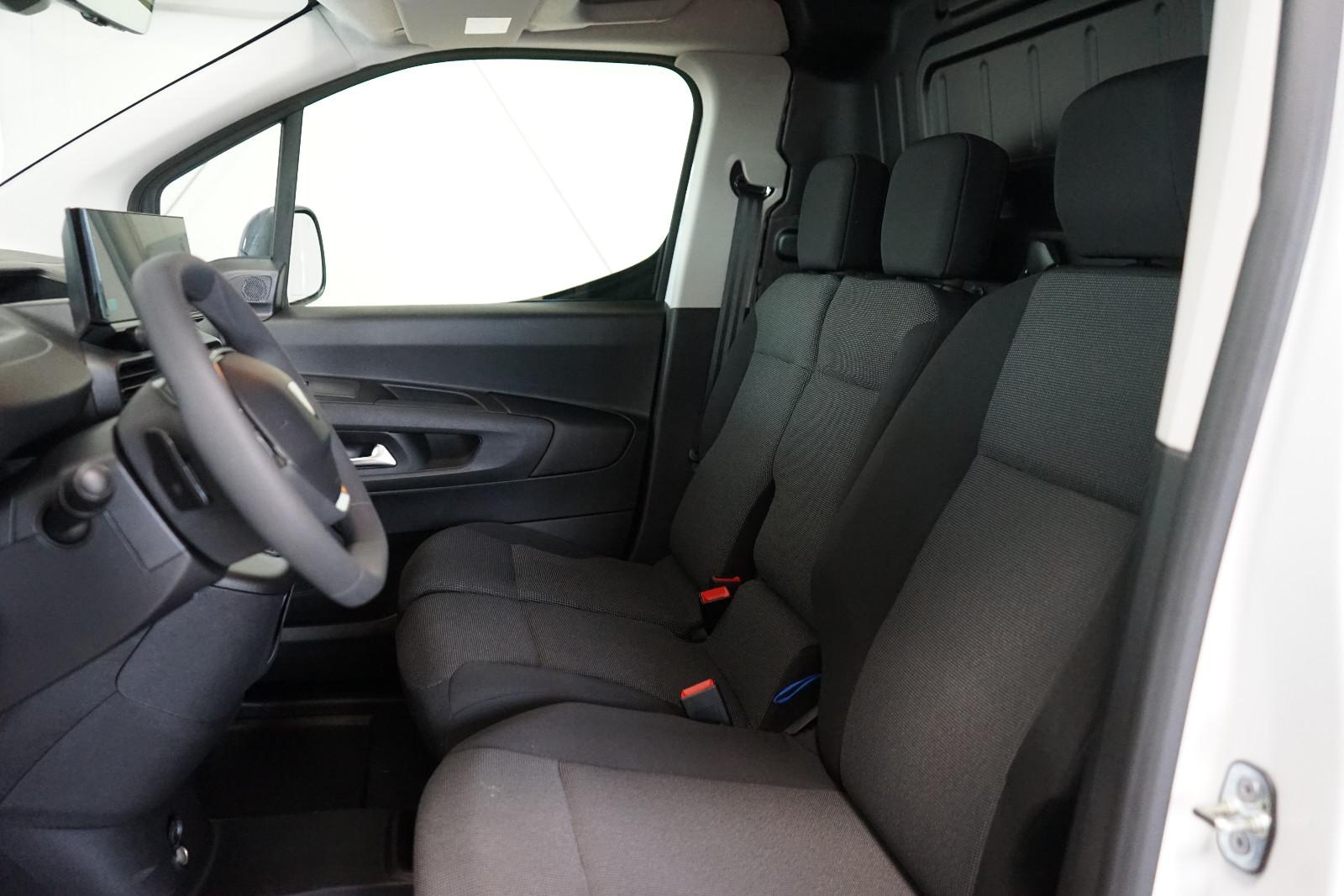 Peugeot Partner XL Diesel 130 L2H1 Automatik Holz+Kamera