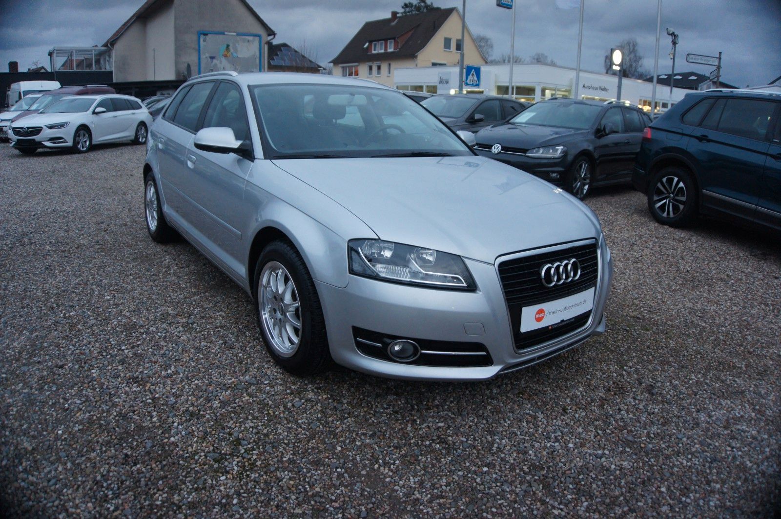 Fahrzeugabbildung Audi A3 Sportback 1.2 TFSI Attraction KLIMA SHZ ZV