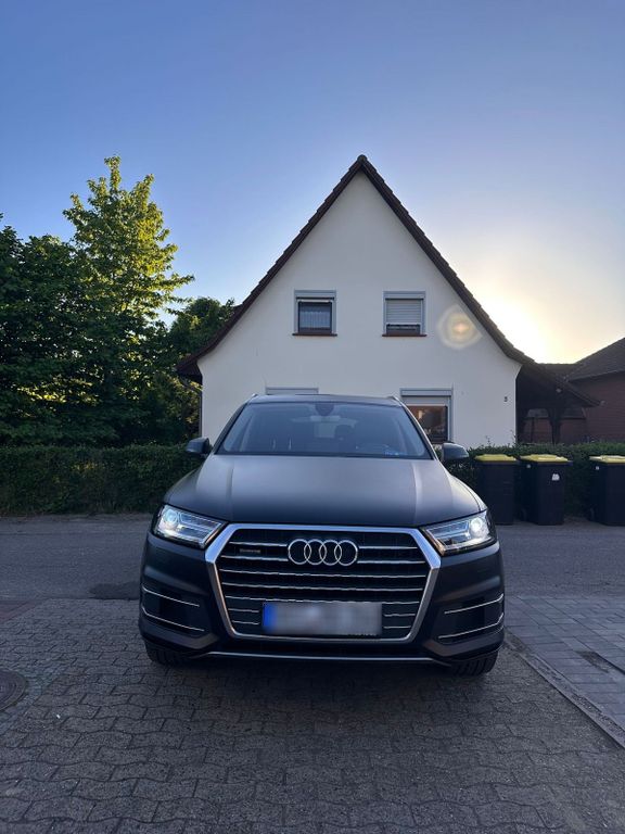 Image of Audi Q7