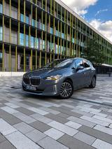 BMW 220 Active Tourer 220i Steptronic DCT - - BMW 220 Active Tourer in München